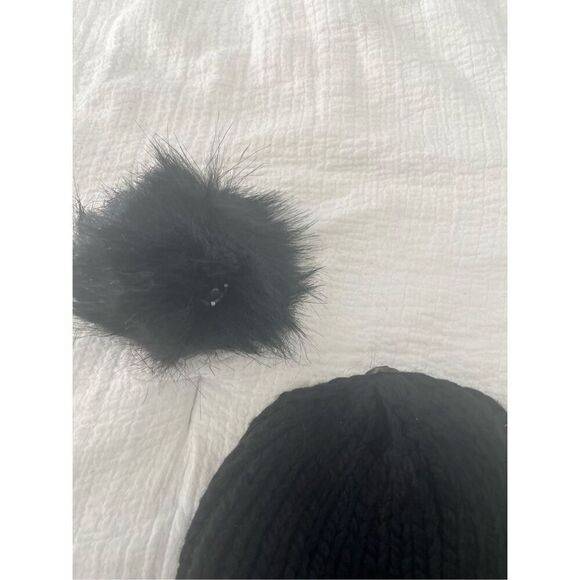 NWT HatAttack Bryce Knit Beanie Black Removable Pom - Picture 5 of 9